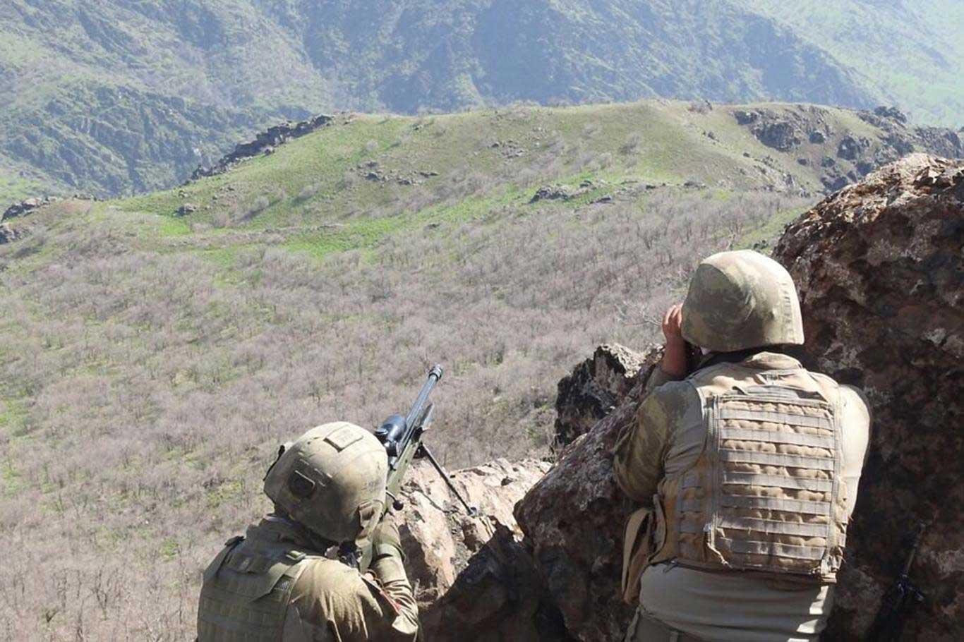 Hakkari kırsalında 2 PKK'li daha öldürüldü